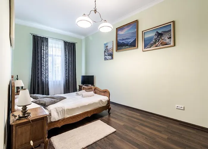 Modern Chaikovskogo Apartment