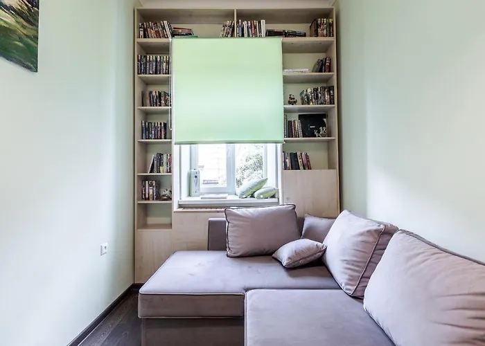 Modern Chaikovskogo Apartment
