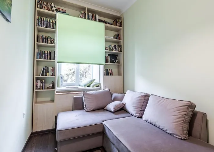 Modern Chaikovskogo Apartment