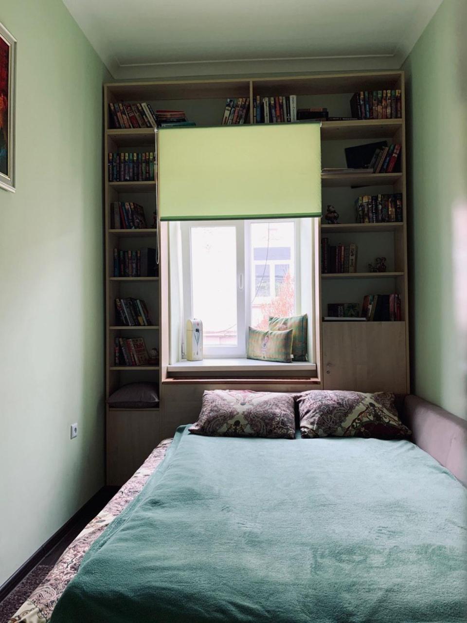 Modern Chaikovskogo Apartment