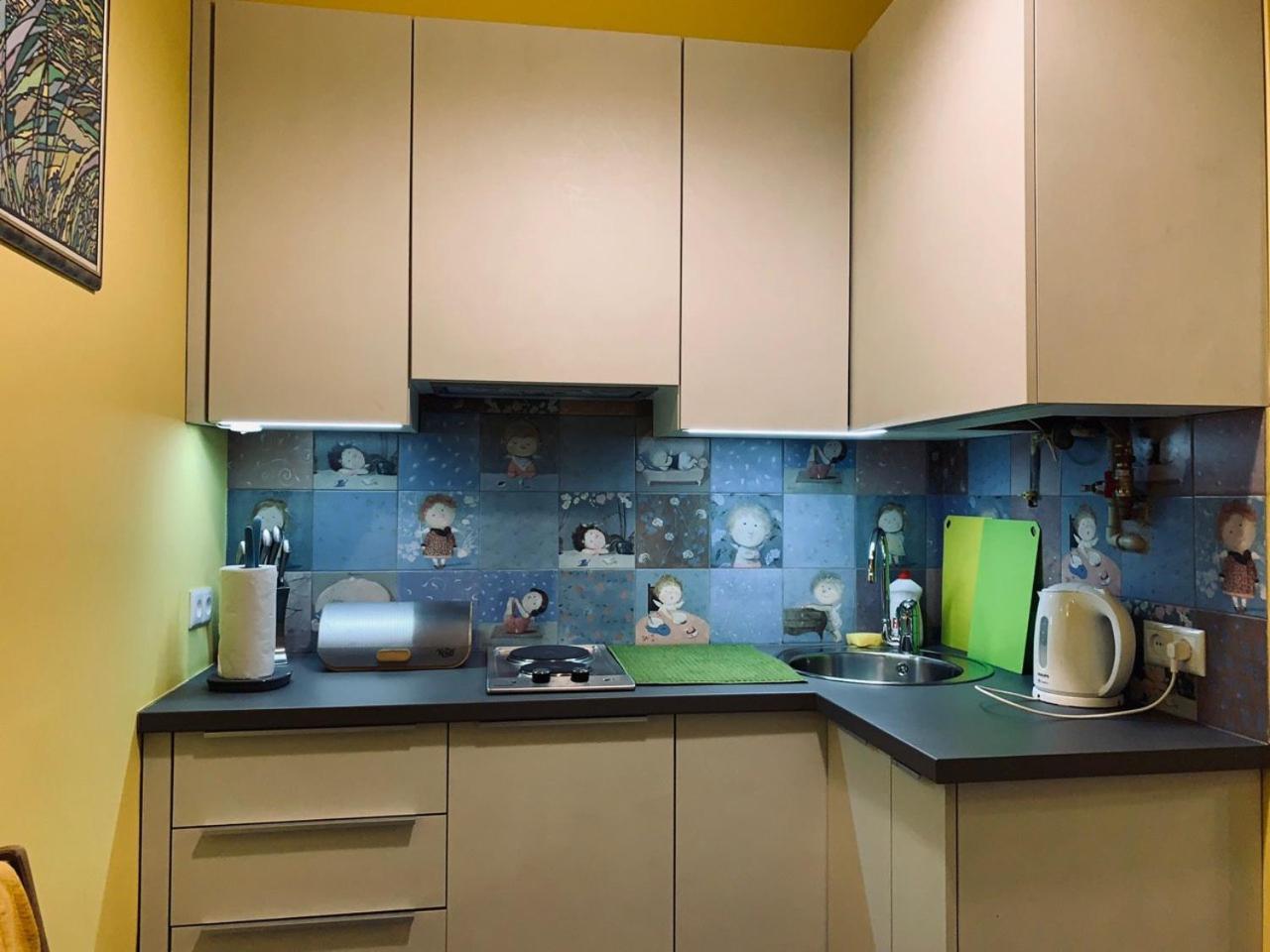 Modern Chaikovskogo Apartment Lviv