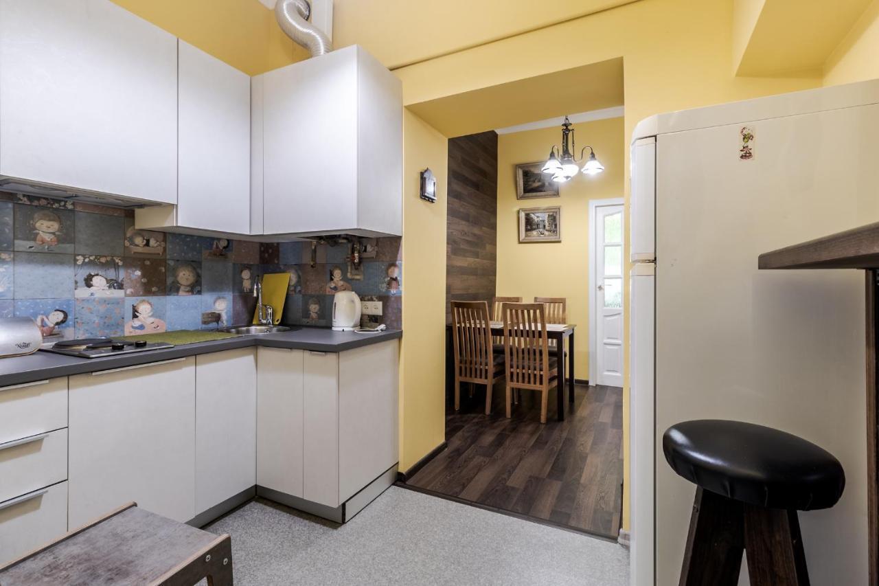 Modern Chaikovskogo Apartment