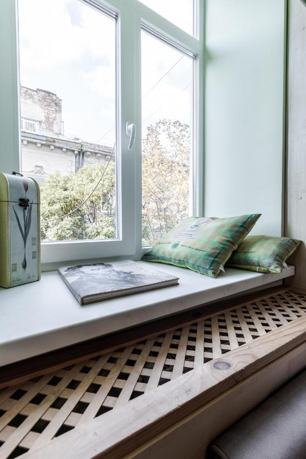 Modern Chaikovskogo Apartment Lviv