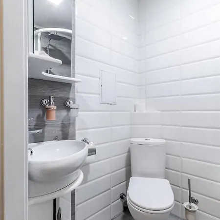 Modern Chaikovskogo Apartment Lviv Exterior photo